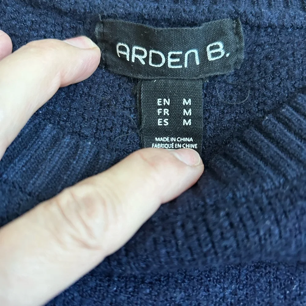 Arden B. Navy Blue Cozy Teddy Bear Patched Sweater size Medium - Picture 3 of 9